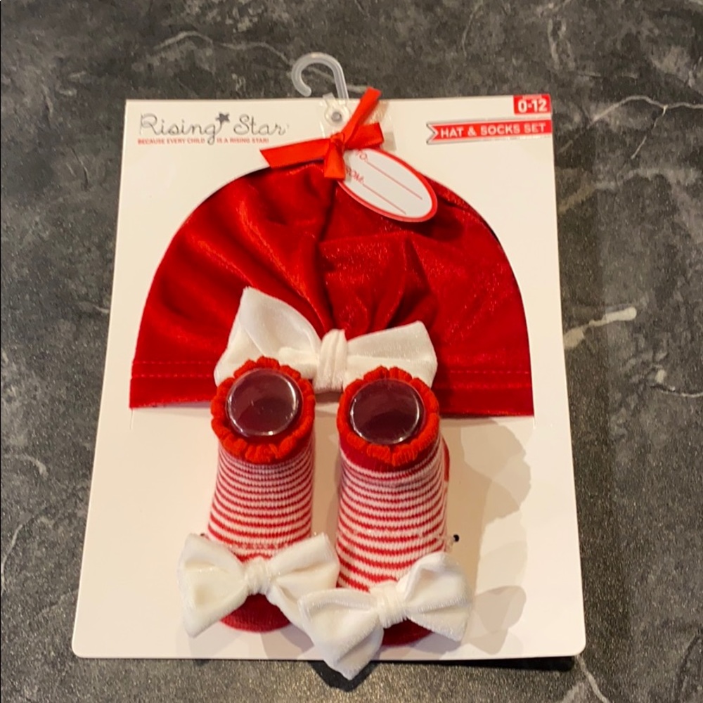 Rising Star ⭐️ Hat & Socks Set 0-12M